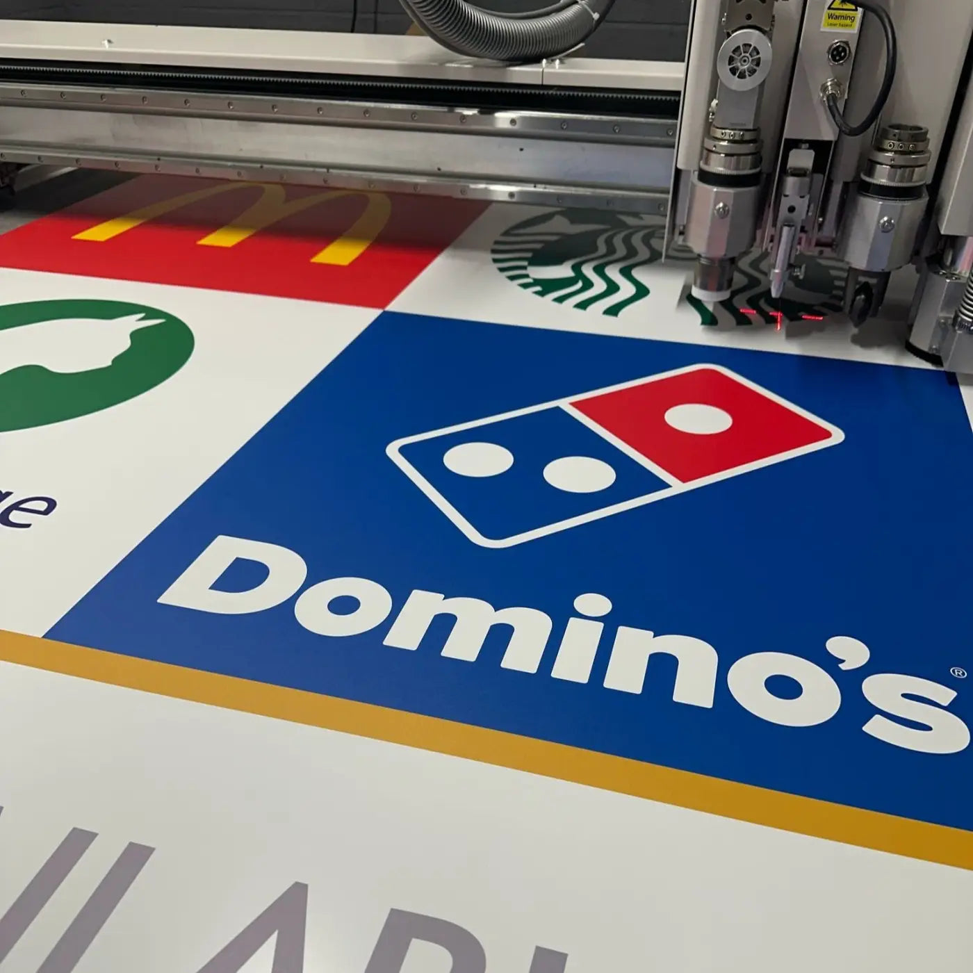 Aluminium dibond signs – durable outdoor metal business | uv printed & weatherproof