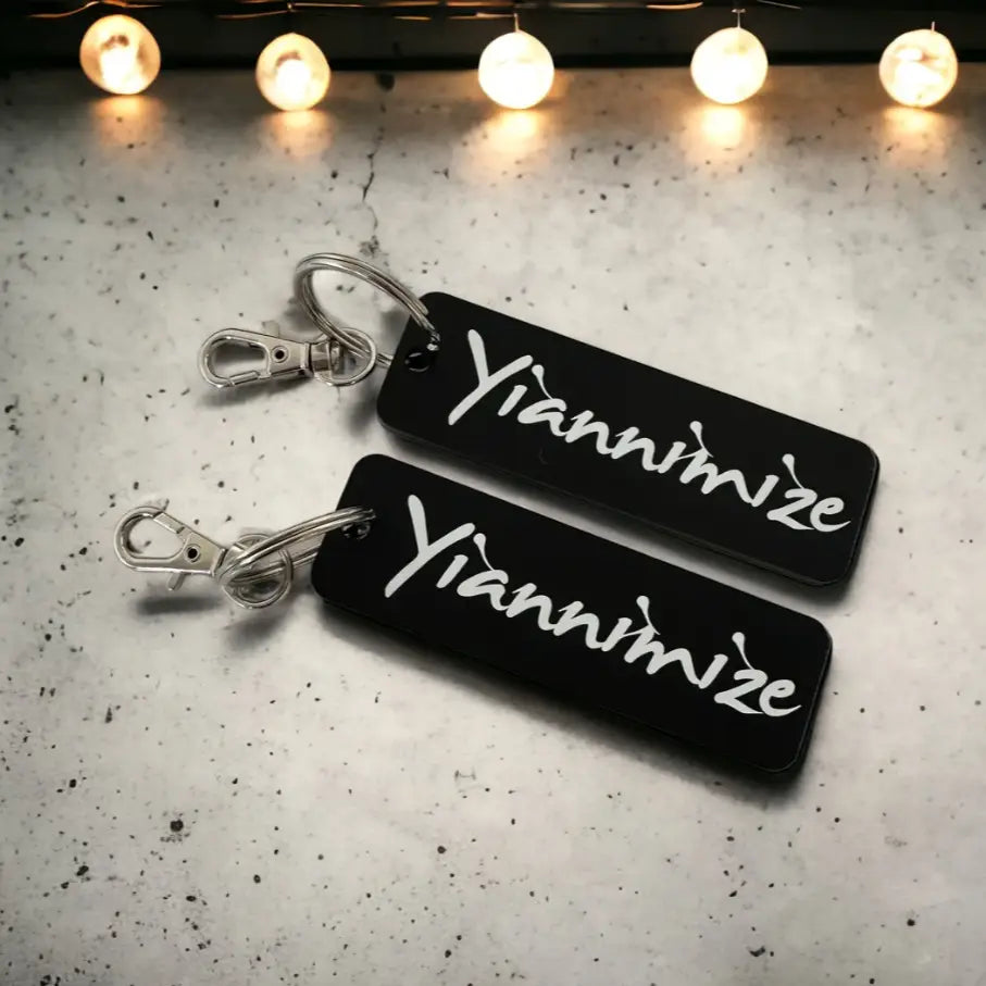 Custom acrylic keyring – precision cut business keychain | logo key holder