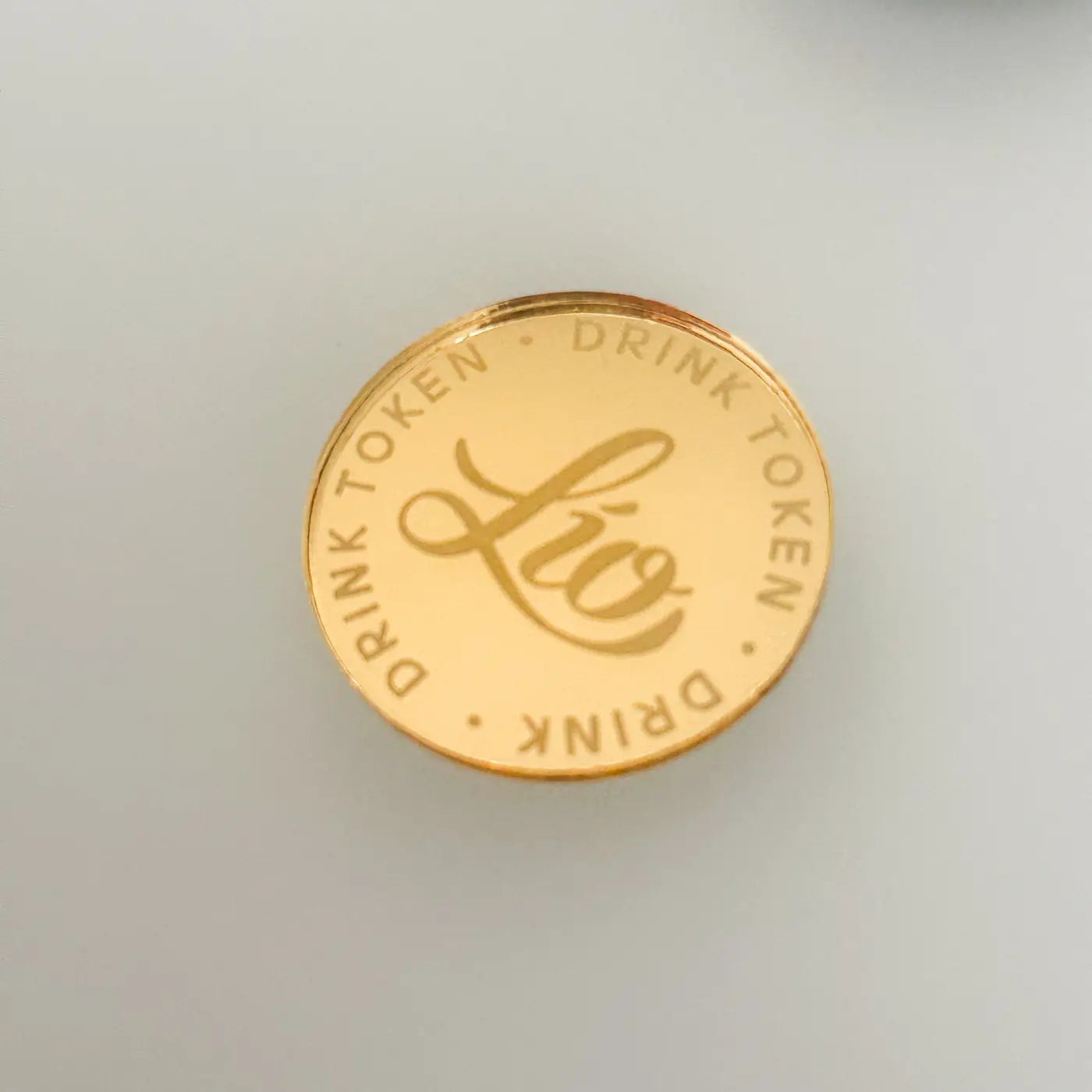 Engraved drinks tokens – custom logo mirror acrylic for business events