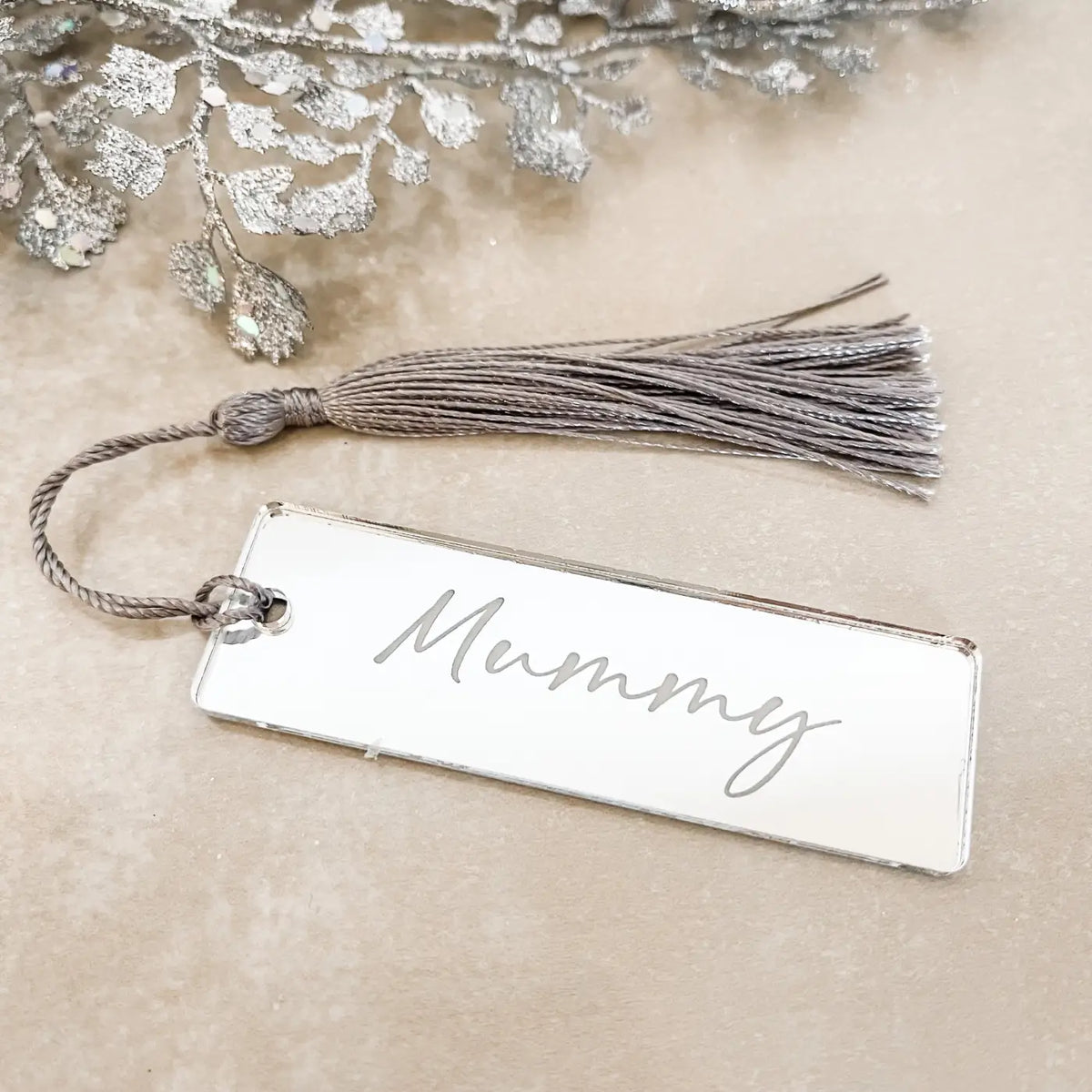 Luxury engraved party place names