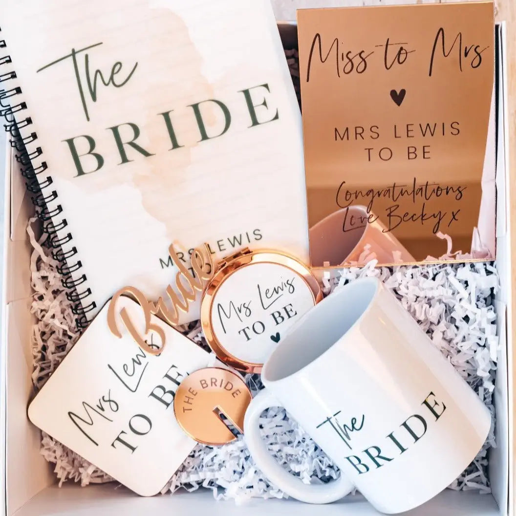 Personalised bride gift box – luxury custom | elegant bridal shower set