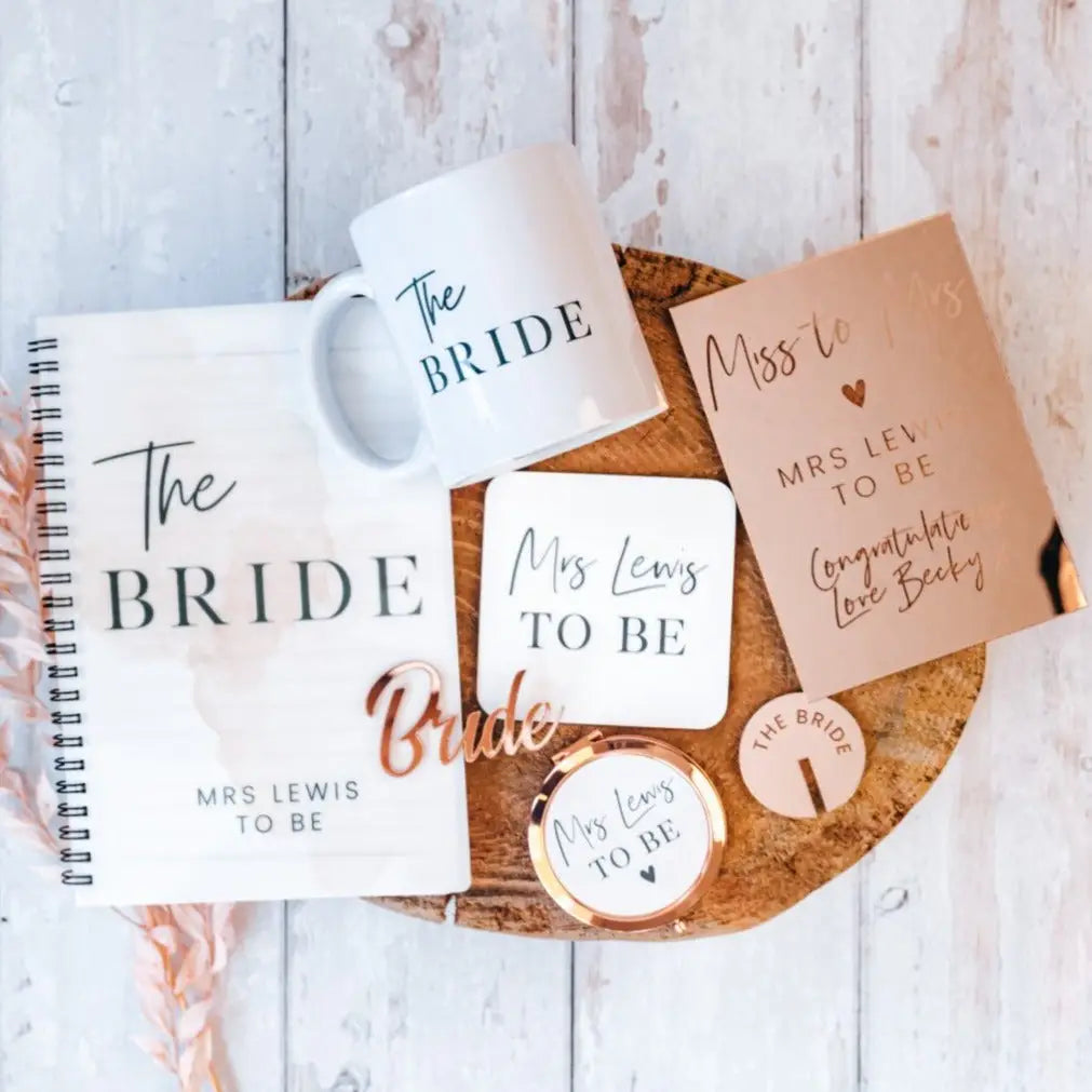 Personalised bride gift box – luxury custom | elegant bridal shower set
