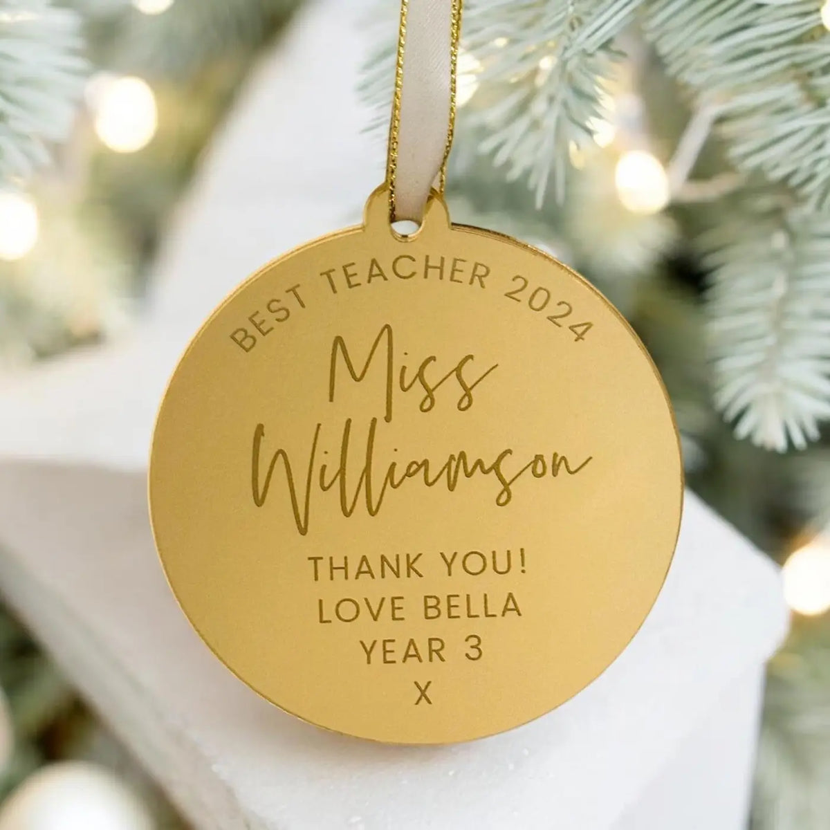 Personalised teacher gift – luxury custom engraved acrylic plaque